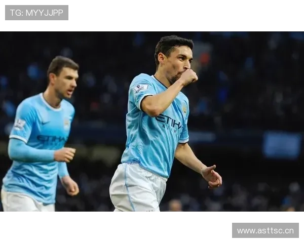 瓜帅为钱还是为梦？曼城豪购引争议，金元足球vs传统豪门的权力天平倾斜何时打破？