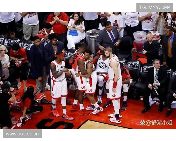 理查德森突破提升球队得分多样性，关键时刻效率领先同位置球员